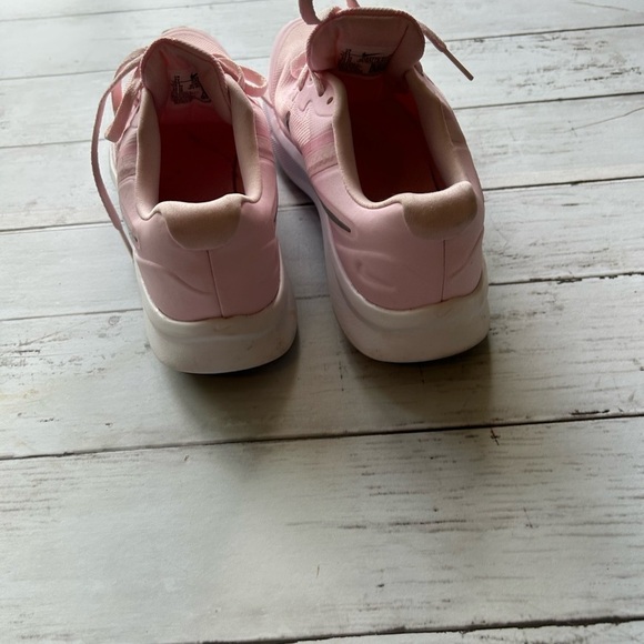 Nike Star Runne pink and black athletic shoes size 7Y - Picture 4 of 11